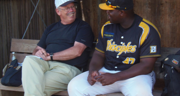 Haar Disciples' 1st team head coach Keith Maxwell and munichNOW writer Doug Sutton talk some 
baseball in the Disciples' dugout. The occasion was a recent test game between Haar and the junior German national team, who are preparing for the European junior championships in Prague.
Photo: Doug Sutton