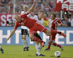 Arjen Robben was quite in top form, but he still flew past a number of Rehden's defenders. Photo: DPA