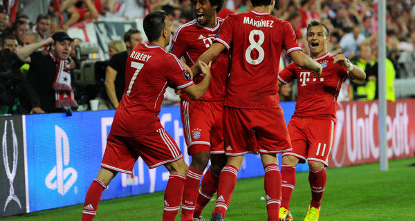 Better late than never - Javi Martinez scores a late equaliser for Bayern Munich. Photo: DPA