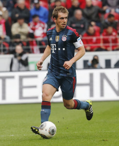 Phillip Lahm with the ball -- photo: dpa