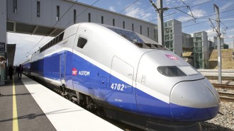 Germany's Siemens wants to talk to France's Alstom about "strategic opportunities" raising the prospect of a takeover tussle for the French firm -- photo: dpa